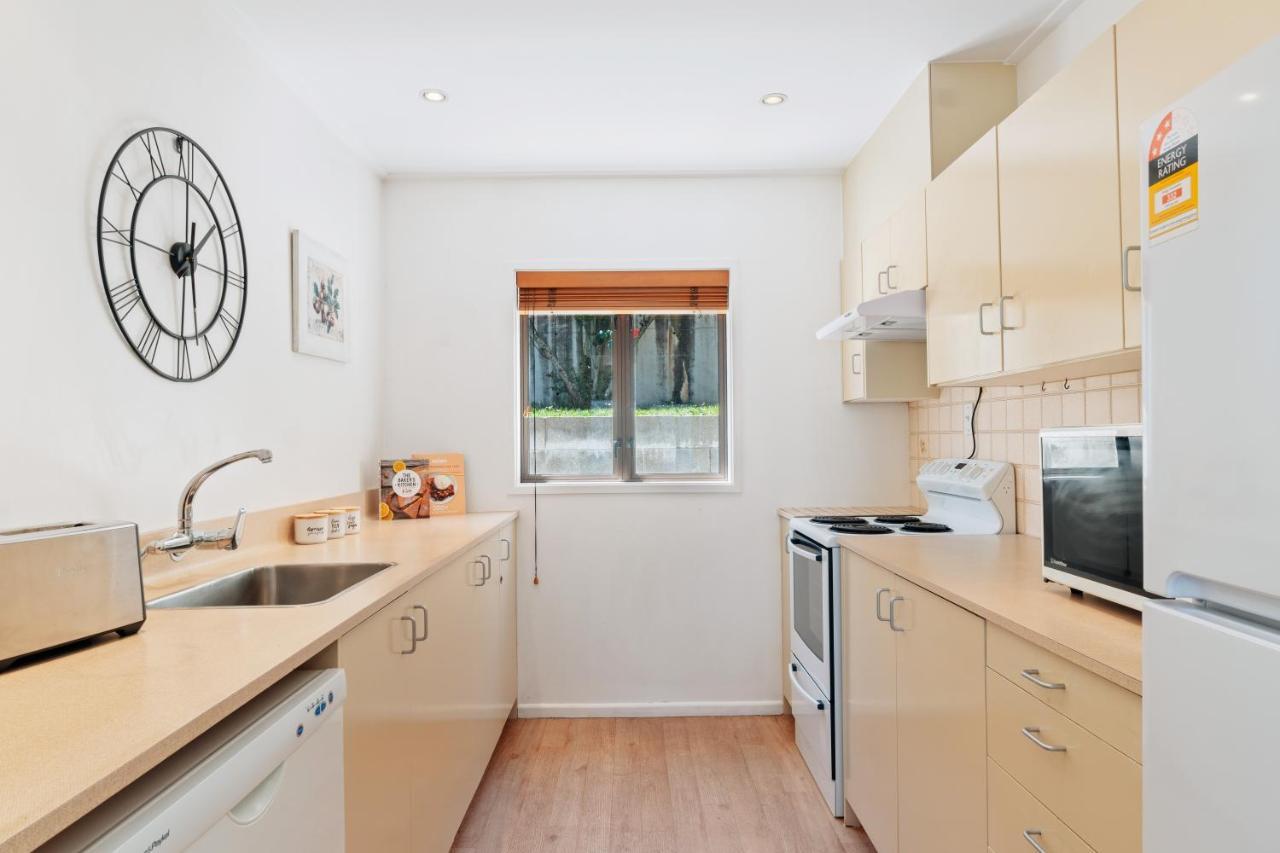 Town Centre Location With Stunning View - Unit 1 Appartement Queenstown Buitenkant foto